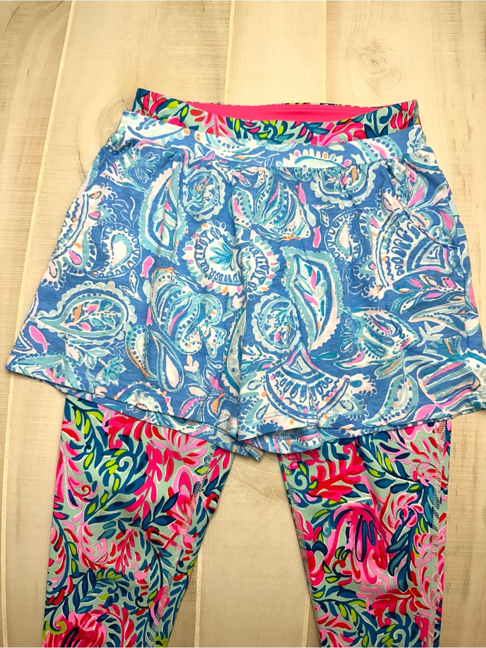 Lilly Pulitzer Girls Lot: Paisley shorts and Leggings